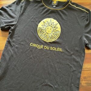 Cirque du Soleil Black and Gold Men's Shirt small